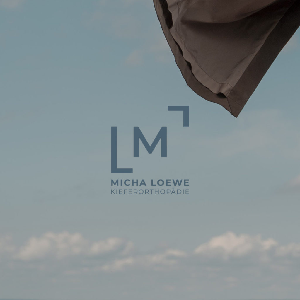 Micha Loewe Logo blau